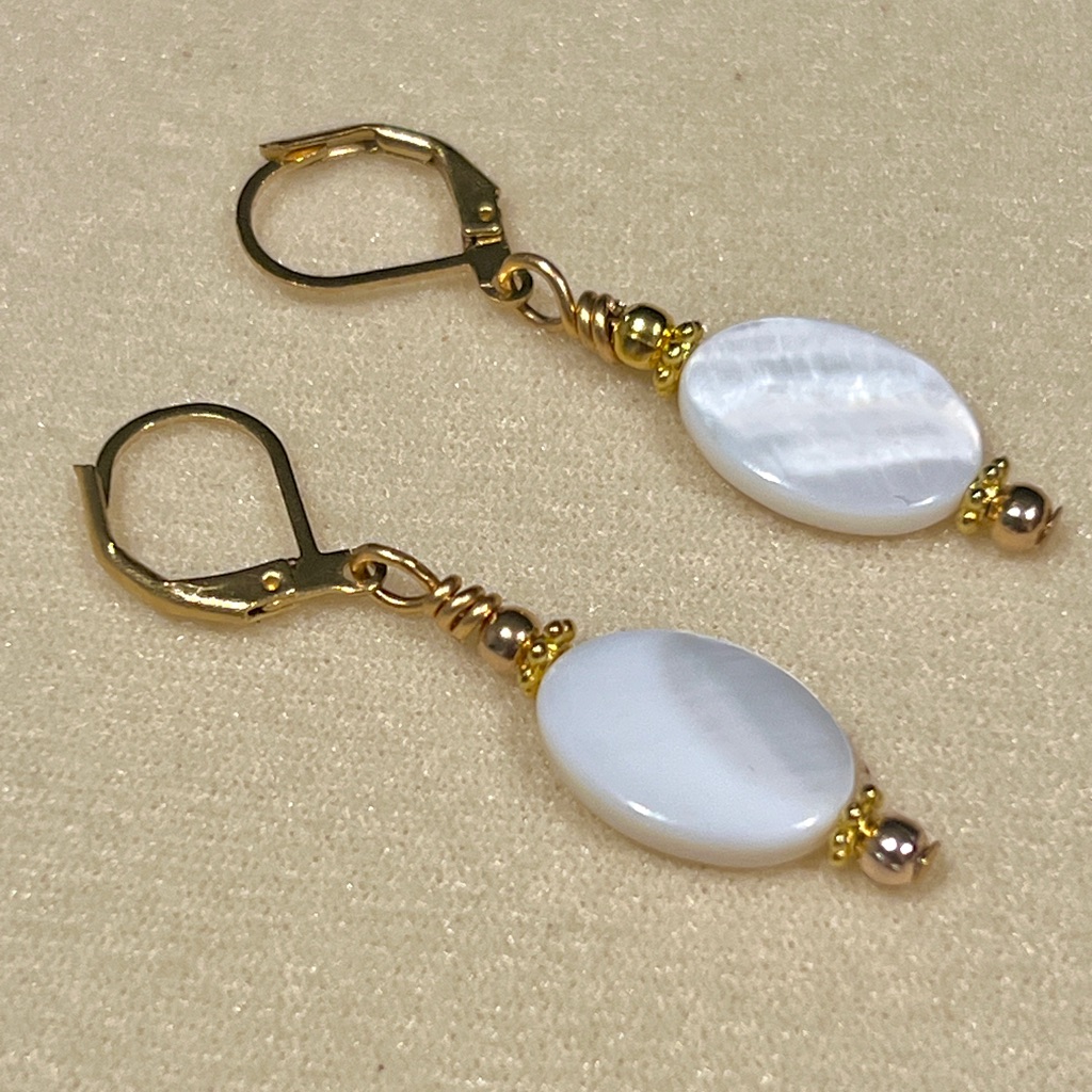 New Pretty Mother Of Pearl Oval Earrings With Gold Tone Wire Hooks